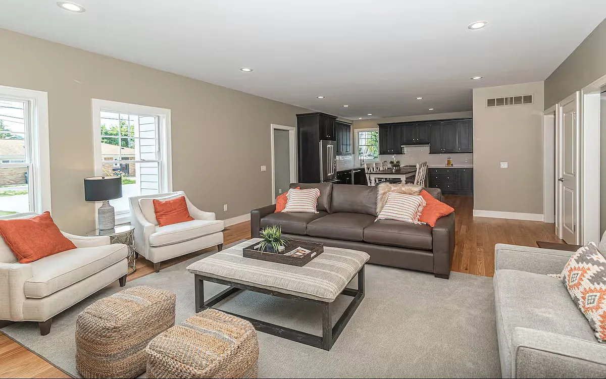 9 bed, 9.5 bath, 3800 sqft, $13,050 — Photo 3