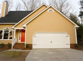 3212 Copthorne Dr, Greensboro, NC 27410