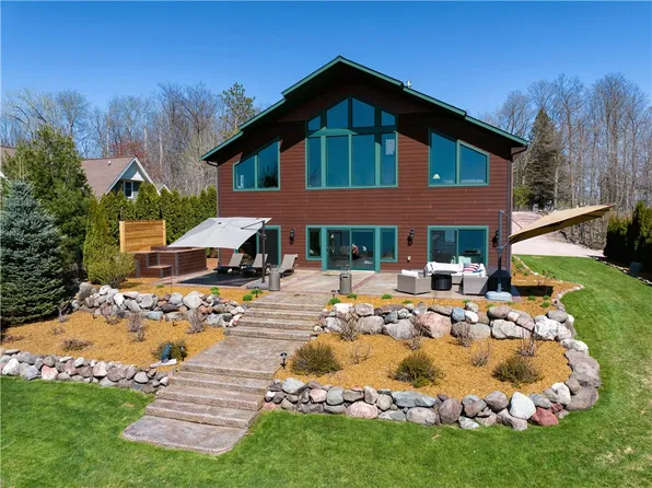 907 E Lake Drive, Shell Lake, WI 54871