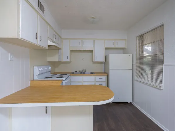 B&I Apartments, 307 E Bryce Ave #6, Killeen, TX 76541