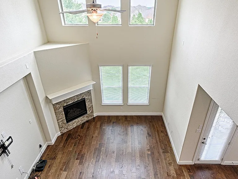 1208 Uplands Dr — Photo 23