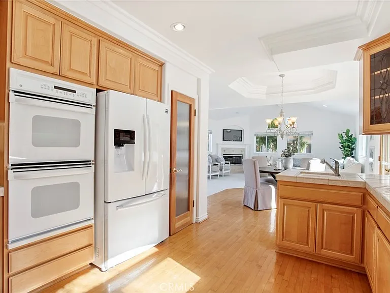 2012 Mathews Ave #C — Photo 10