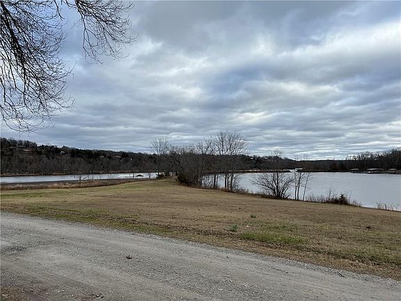 5th image of 25321 Brook Dr