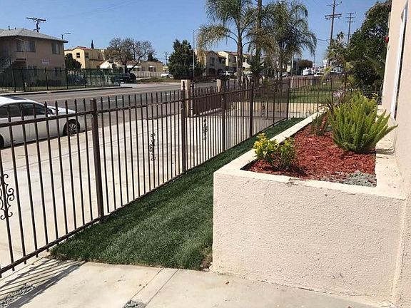 4th image of 749 W Imperial Hwy