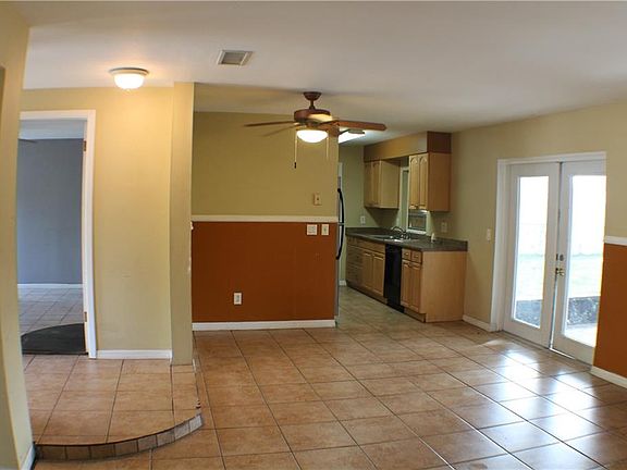 4th image of 7012 Lambright Ct