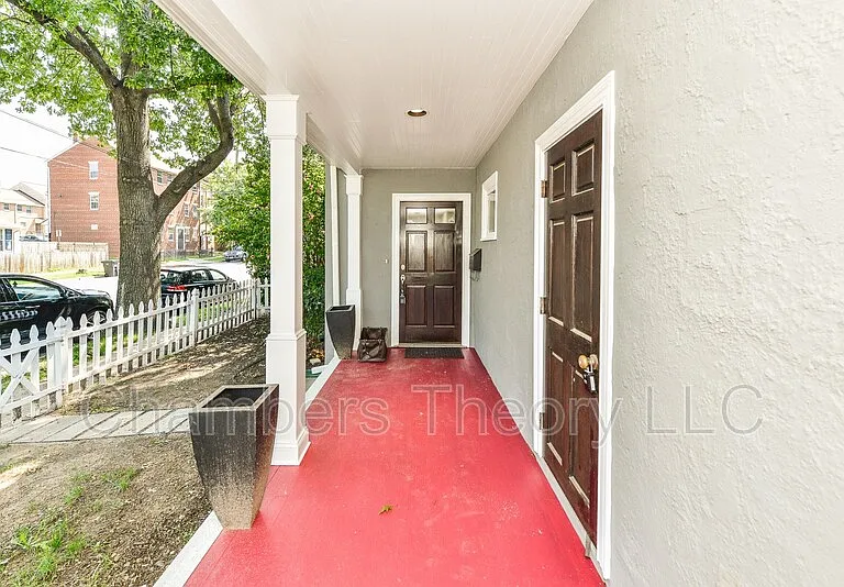 635 N West St — Photo 15