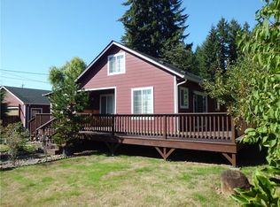 40 2nd St, Cathlamet, WA 98612