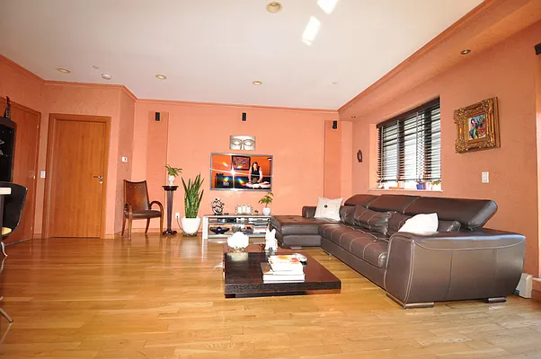 Sold by Click View Realty LLC | media 25