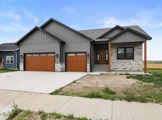 2623 44th Ave W, Williston, ND 58801