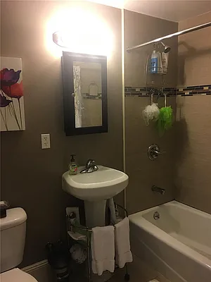 Rented by R New York | media 11