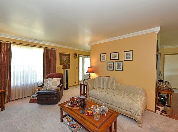 4th image of 1517 Southport Ct
