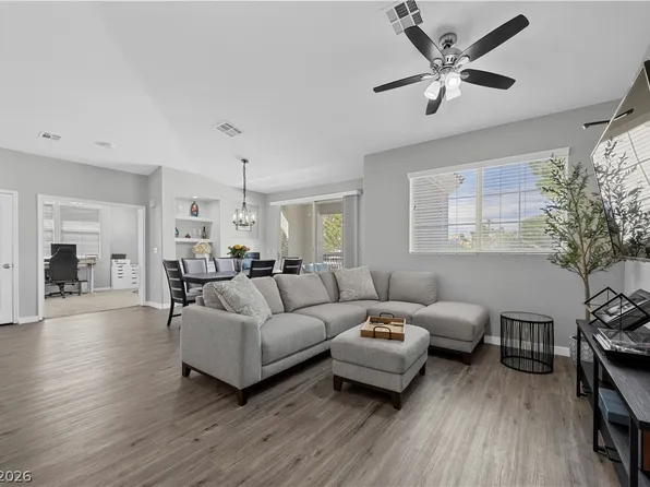 2325 Windmill Pkwy APT 1124, Henderson, NV 89074