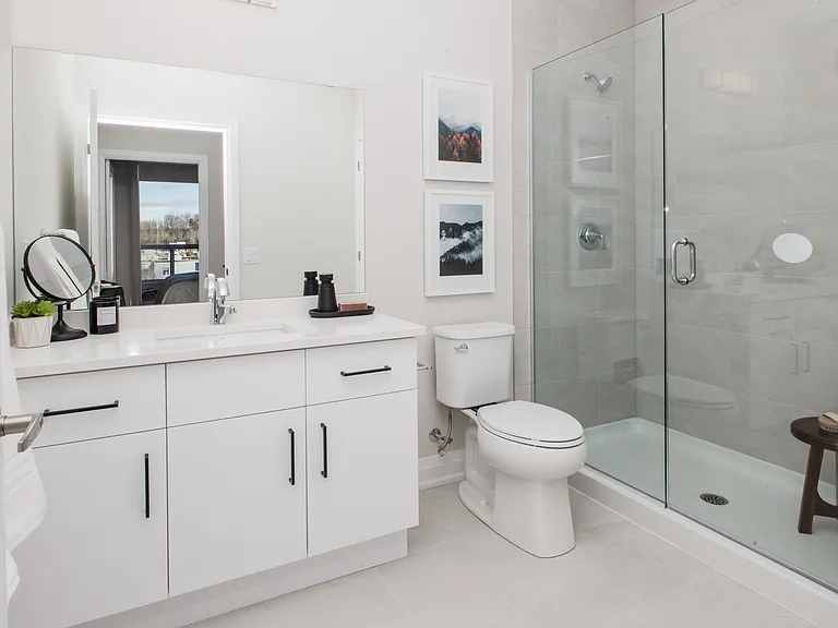 4286 King St E — Photo 12