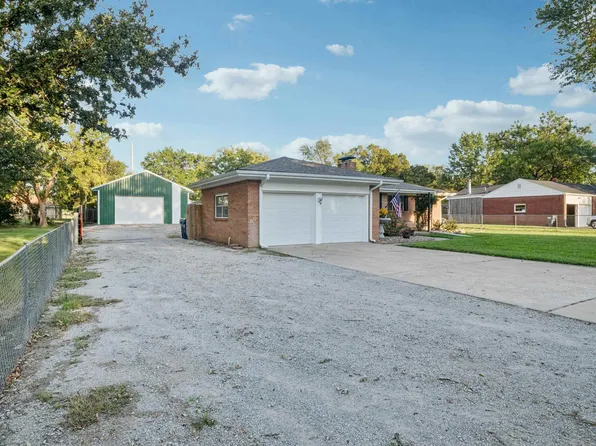 300 N Wood Ave, Wichita, KS 67212