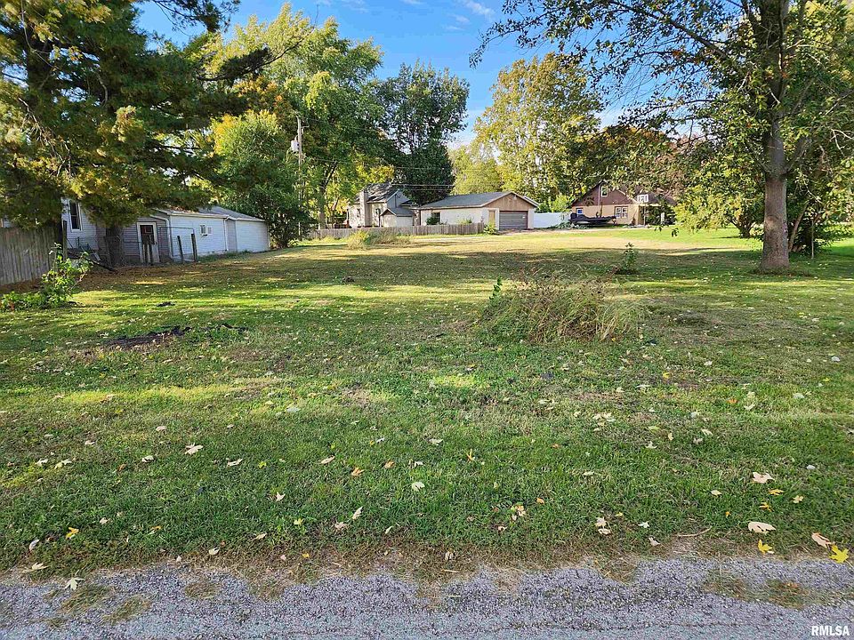 1st image of 175 Railroad Ave
