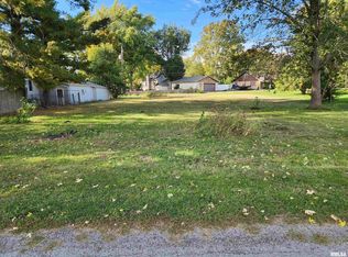175 Railroad Ave, Lincoln, IL 62656