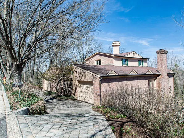 205 Capital Heights Dr, Frankfort, KY 40601