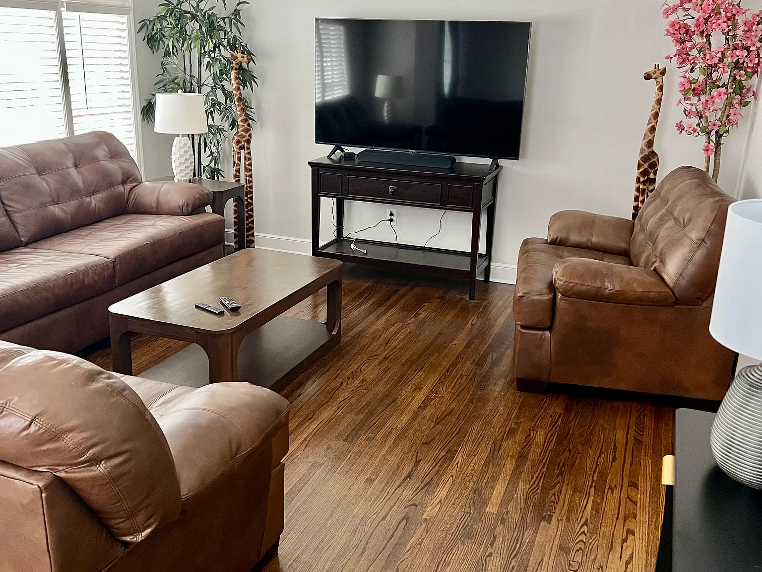957 Wingfield Rd — Photo 3