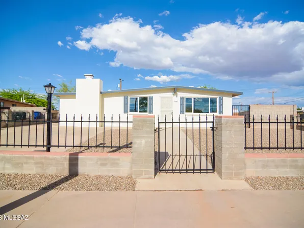 6987 S Lundy Dr, Tucson, AZ 85756