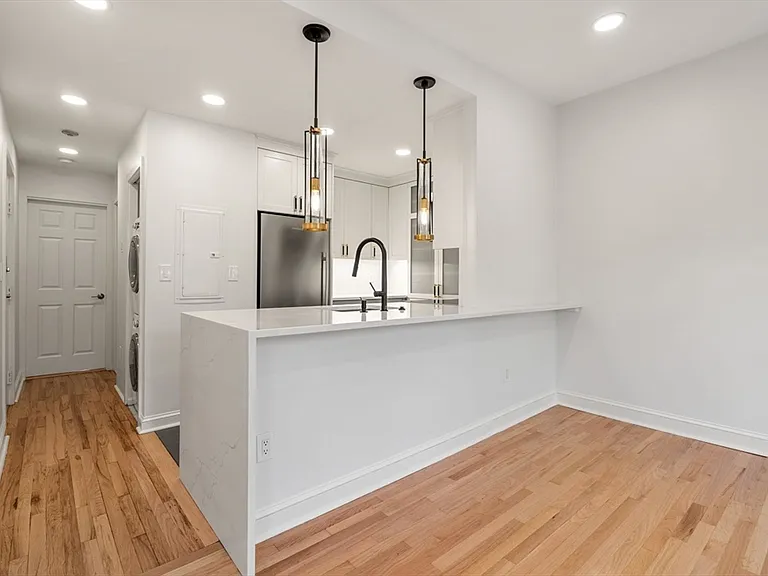 97 Waltham St #4 — Photo 6