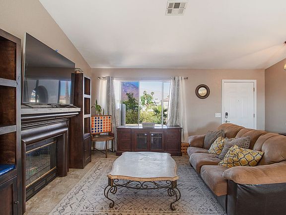4th image of 27350 Melanita Dr