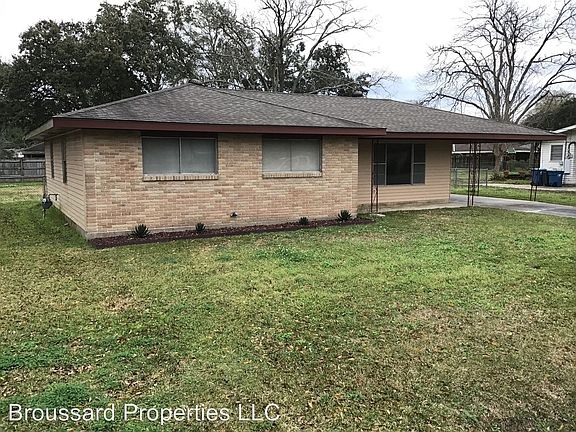 3rd image of 717 Alice Dr