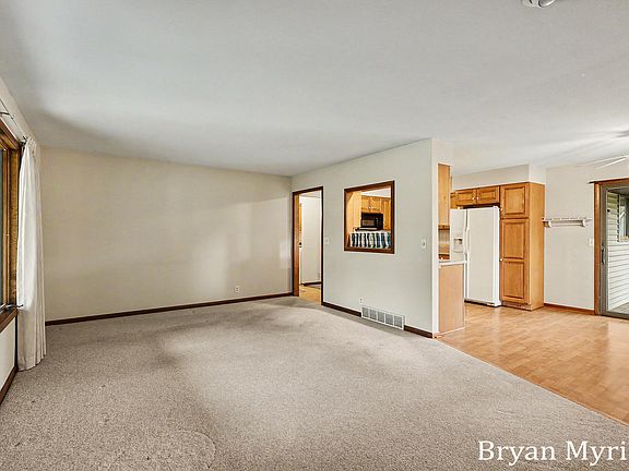 5th image of 475-477 W 30th St