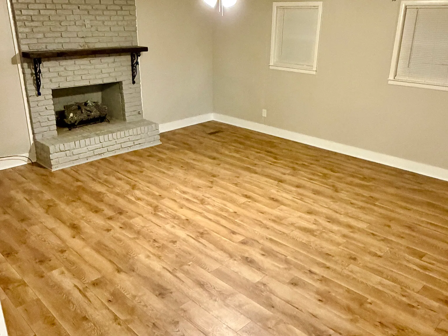 3 bed, 1855 sqft, $1,695 — Photo 2