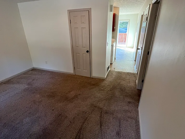 1085 Oakland Ave SE #B — Photo 5