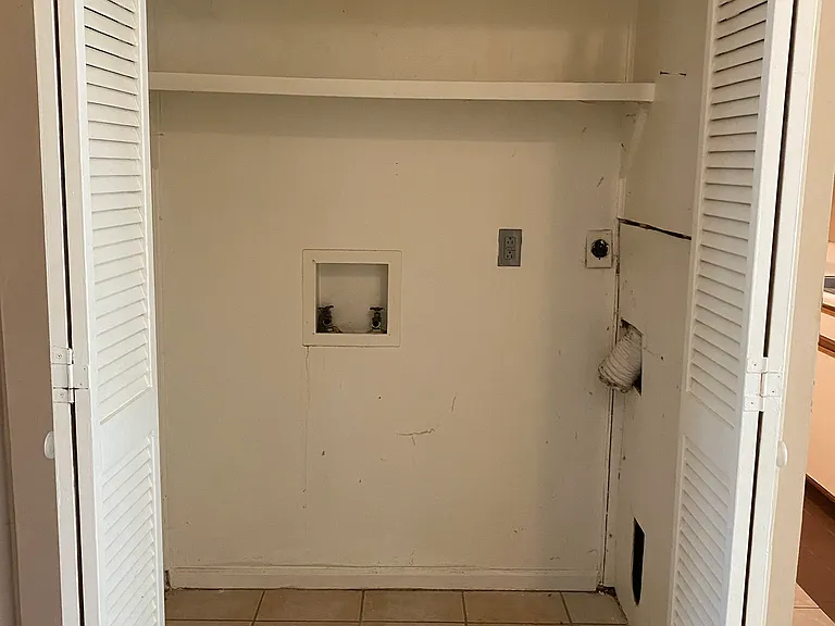 4405 Lakeside Dr — Photo 6