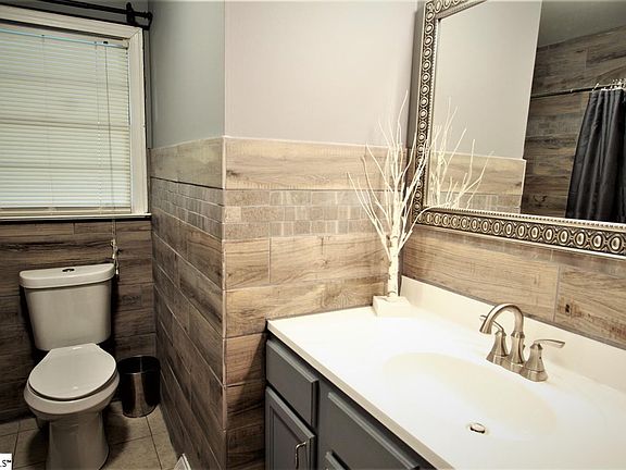 5th image of 204 Gardenia Dr