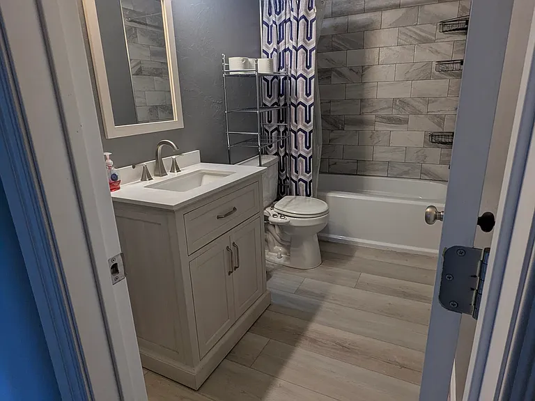 715 NW 89th St — Photo 17
