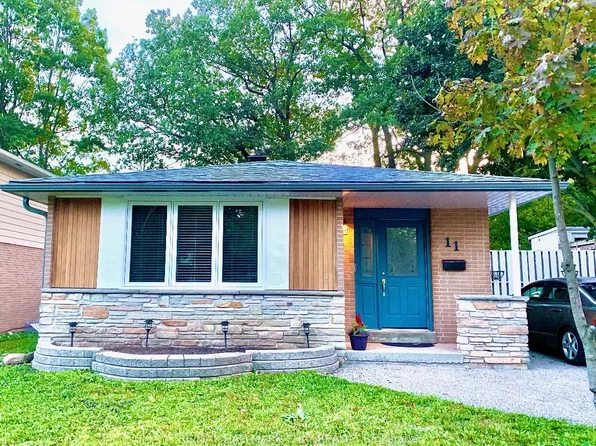 11 Daphne Cres, Barrie, ON L4M 2Y7