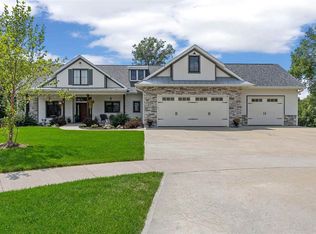 711 Owen Ct, Tiffin, IA 52340