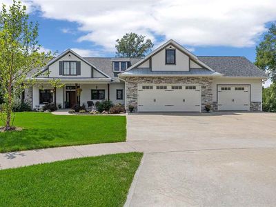 711 Owen Ct, Tiffin, IA, 52340
