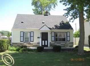 5113 Hazel St, Dearborn Heights, MI 48125