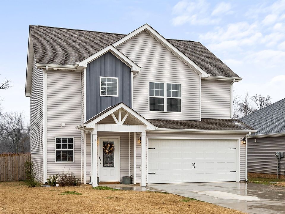 1st image of 558 Medallion Cir