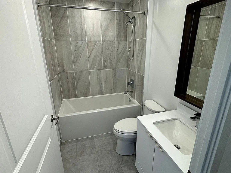 543 Richmond St W #LP22 — Photo 13