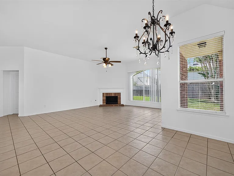 9534 Hanging Moss Trl — Photo 10