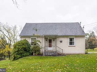 815 Summit Ave, Schwenksville, PA 19473