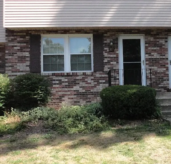 321 Laporte Ct — Photo 1
