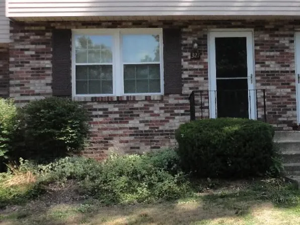 321 Laporte Ct, Cranberry Township, PA 16066