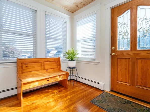 966 Sea St, Quincy, MA 02169