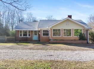 1747 Pumpkintown Hwy, Pickens, SC 29671