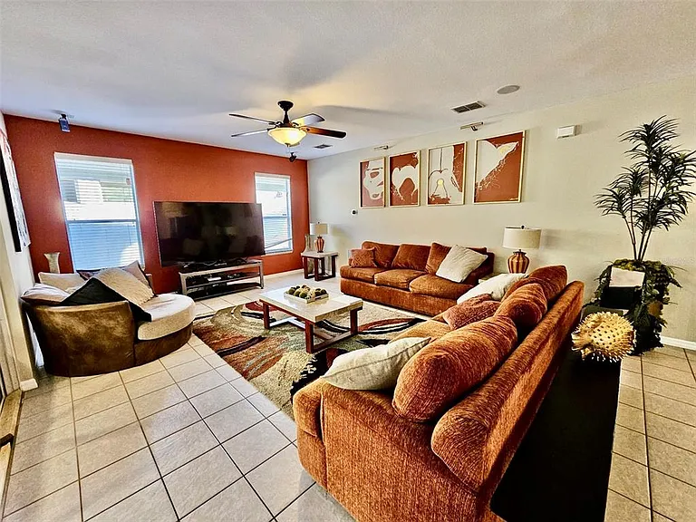 1071 Marcello Blvd — Photo 9