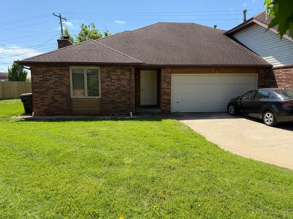 4138 S Parkhill Ct, Springfield, MO 65807