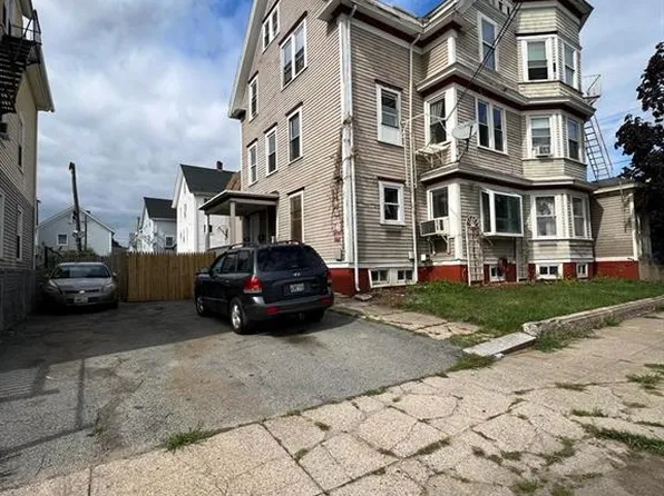 260 Lonsdale Ave, Pawtucket, RI 02860