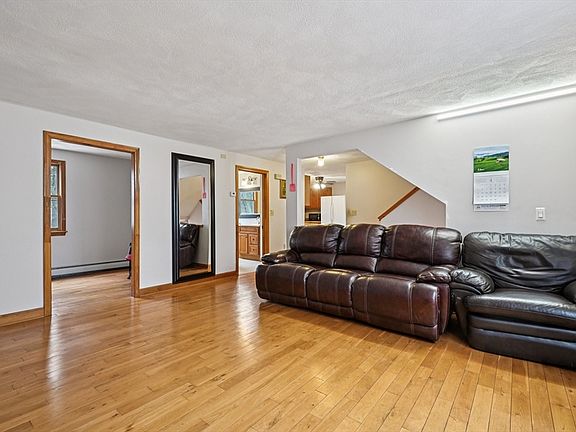 4th image of 460 Shawsheen Ave