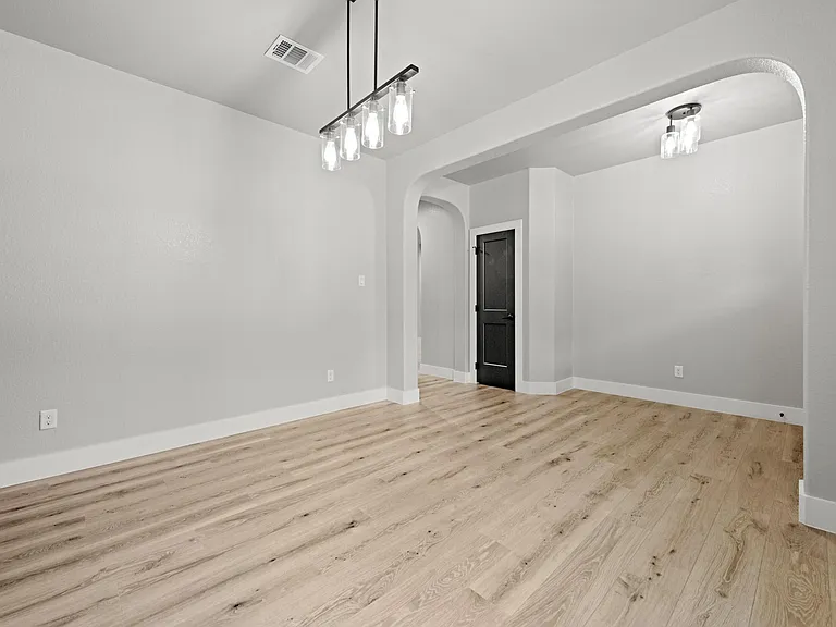 169 Forest Heights Ln — Photo 4