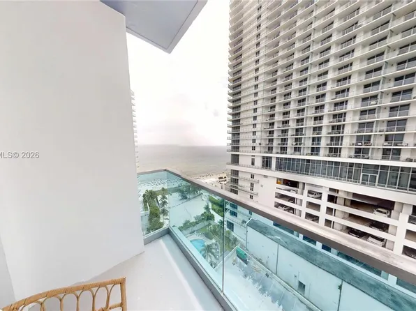 4001 S Ocean Dr, Hollywood, FL